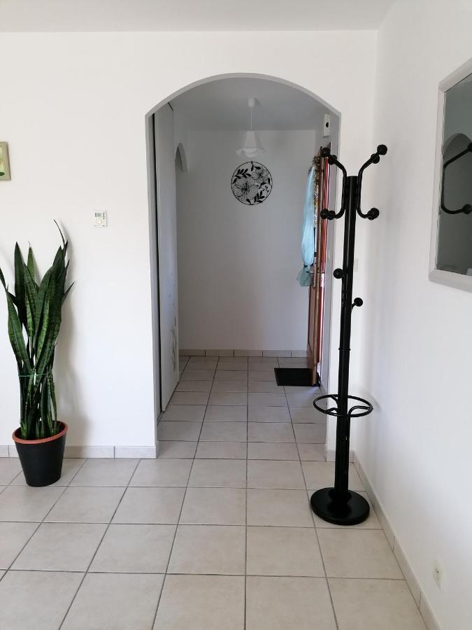 Maison D'Hotes Saint-Julien-l'Ars 외부 사진